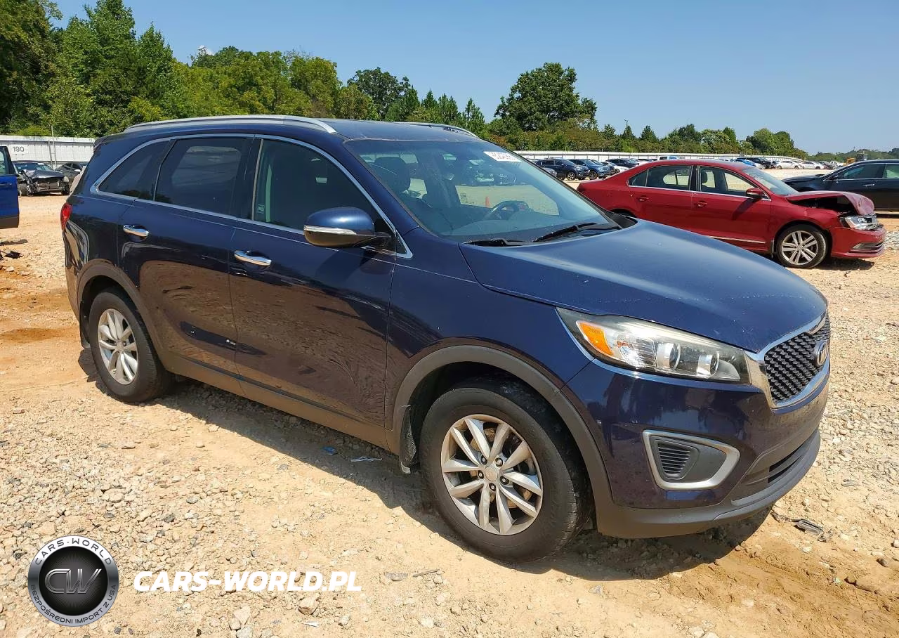 2016 Kia Sorento Lx VIN:5XYPG4A3XGG060849 - 4