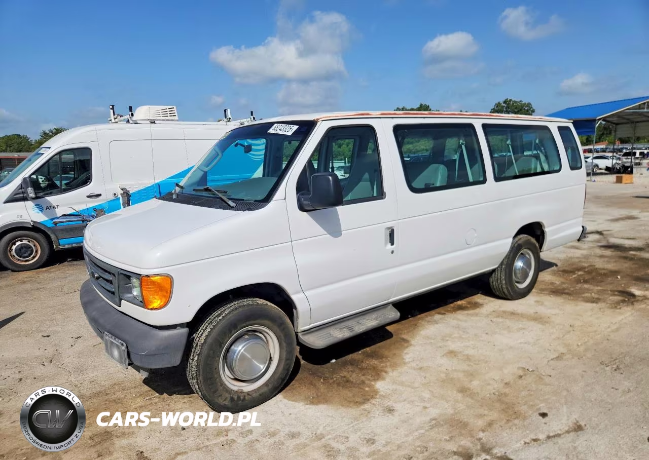 2004 Ford Econoline E350 Super Duty Wagon