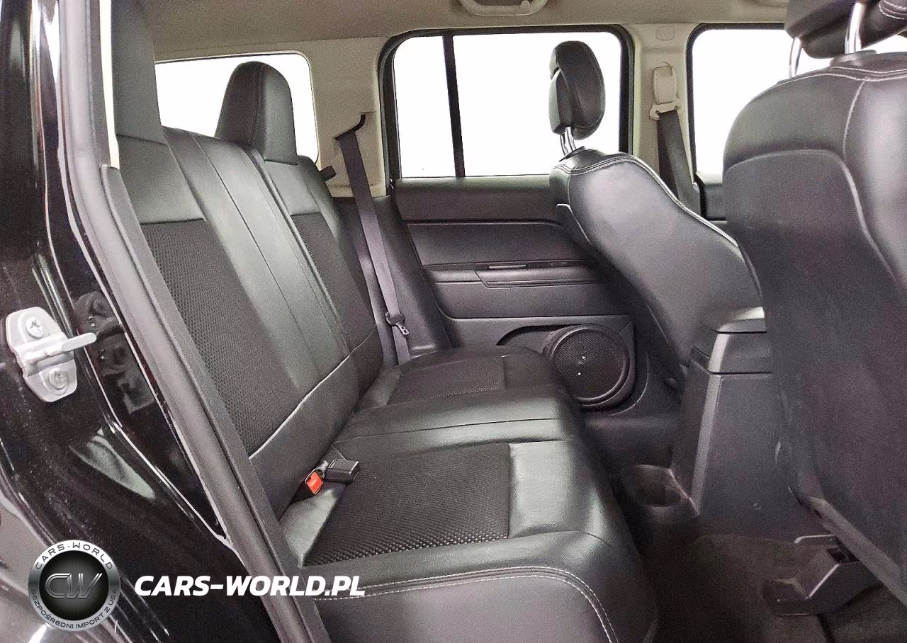 2016 Jeep Patriot Sport VIN:1C4NJPBA6GD765198 - 10