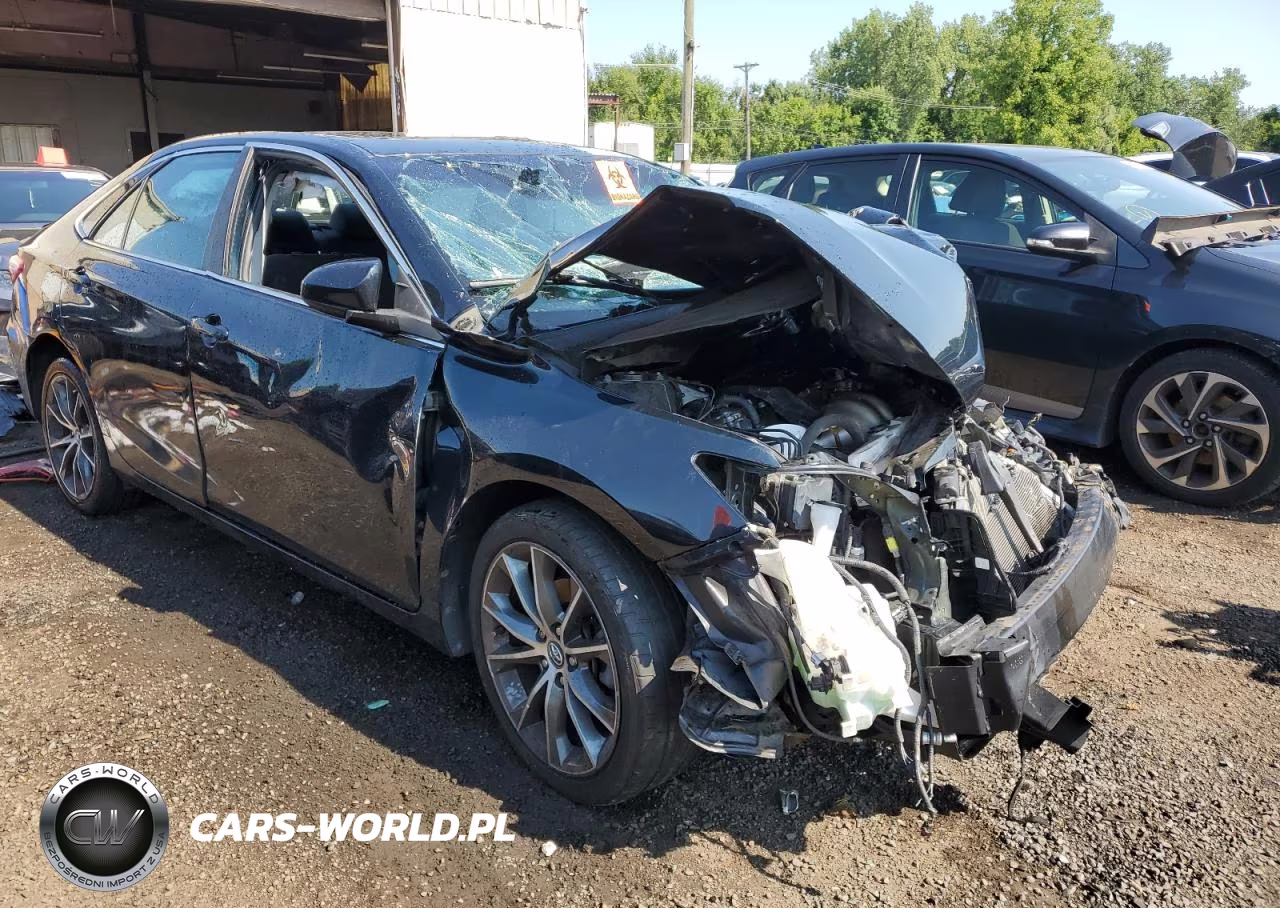 2017 Toyota Camry Le VIN:4T1BF1FK5HU625256 - 4