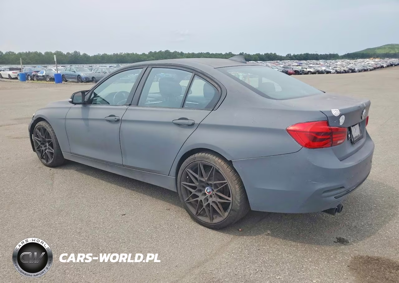 2018 BMW 330I xDrive VIN:WBA8D9C53JA607876 - 2