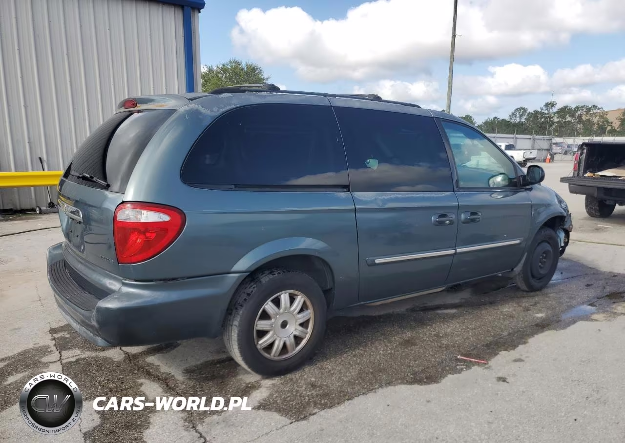 2007 Chrysler Town & Country Touring VIN:2A4GP54L77R184715 - 3