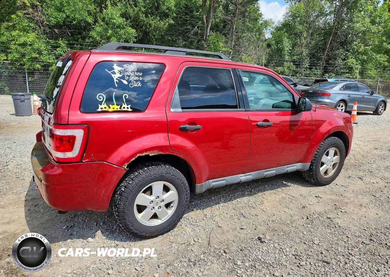 2012 Ford Escape Xlt VIN:1FMCU9DG6CKA81717 - 3