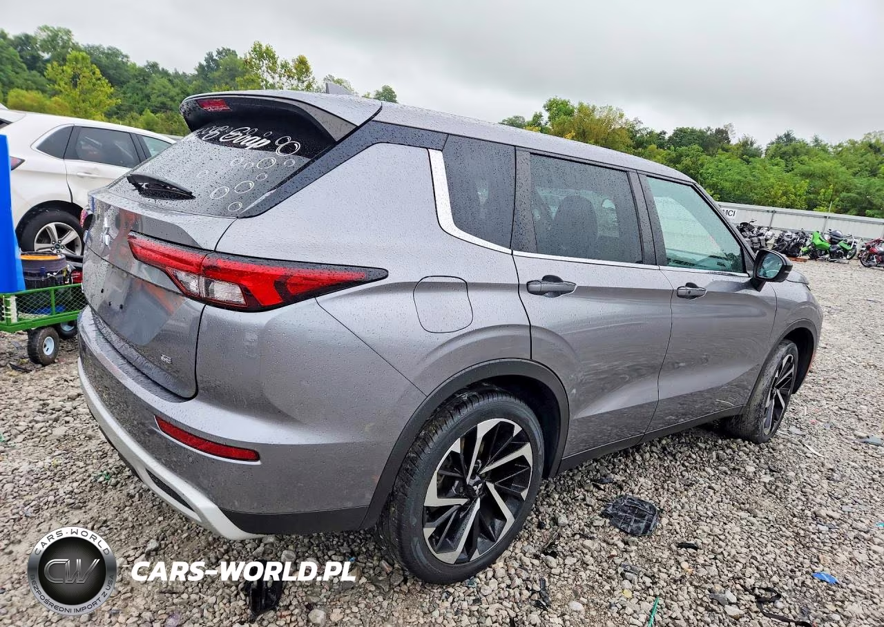 2022 Mitsubishi Outlander Se VIN:JA4J3UA80NZ024285 - 3