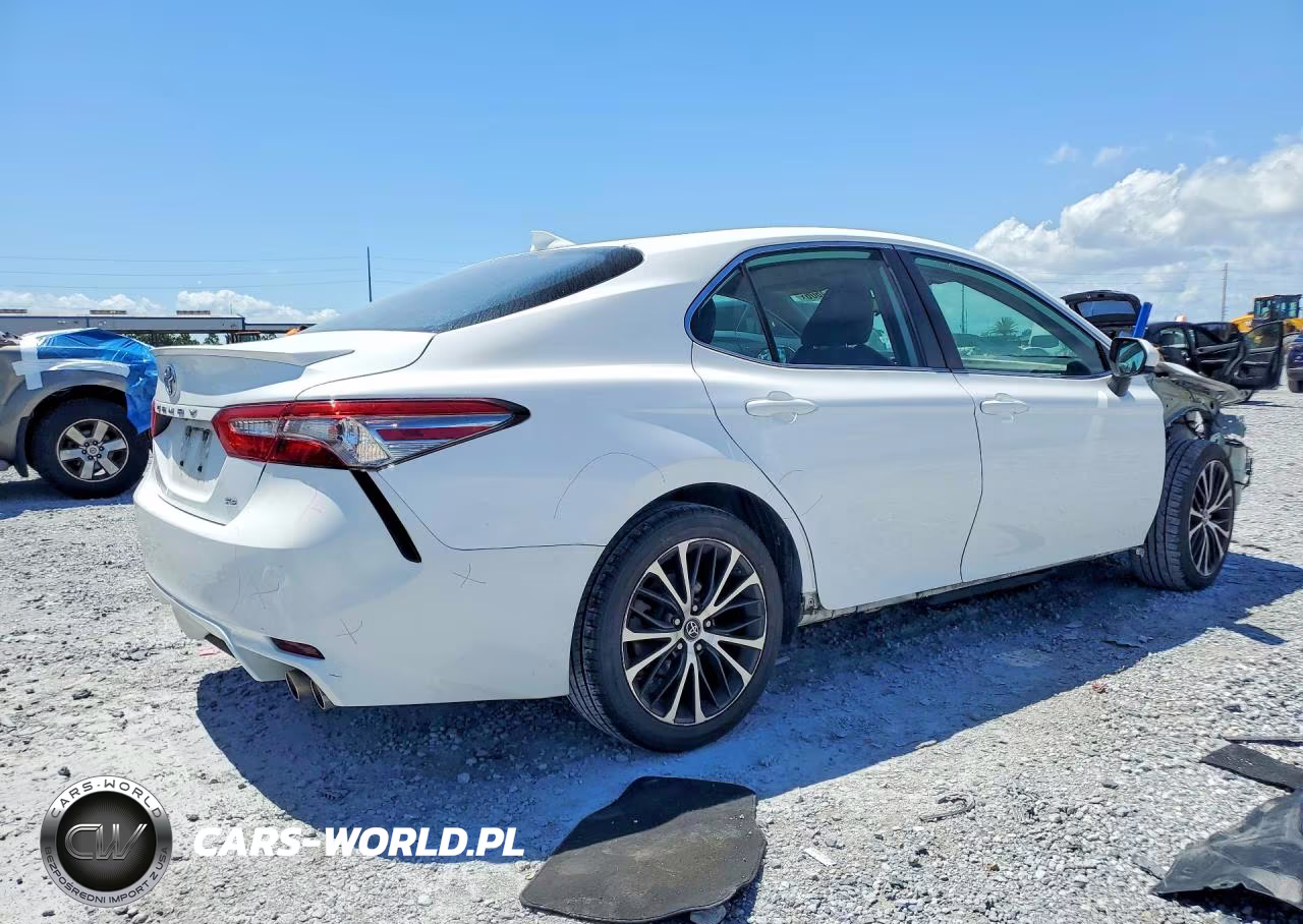 2019 Toyota Camry Se VIN:4T1B11HK7KU742226 - 3