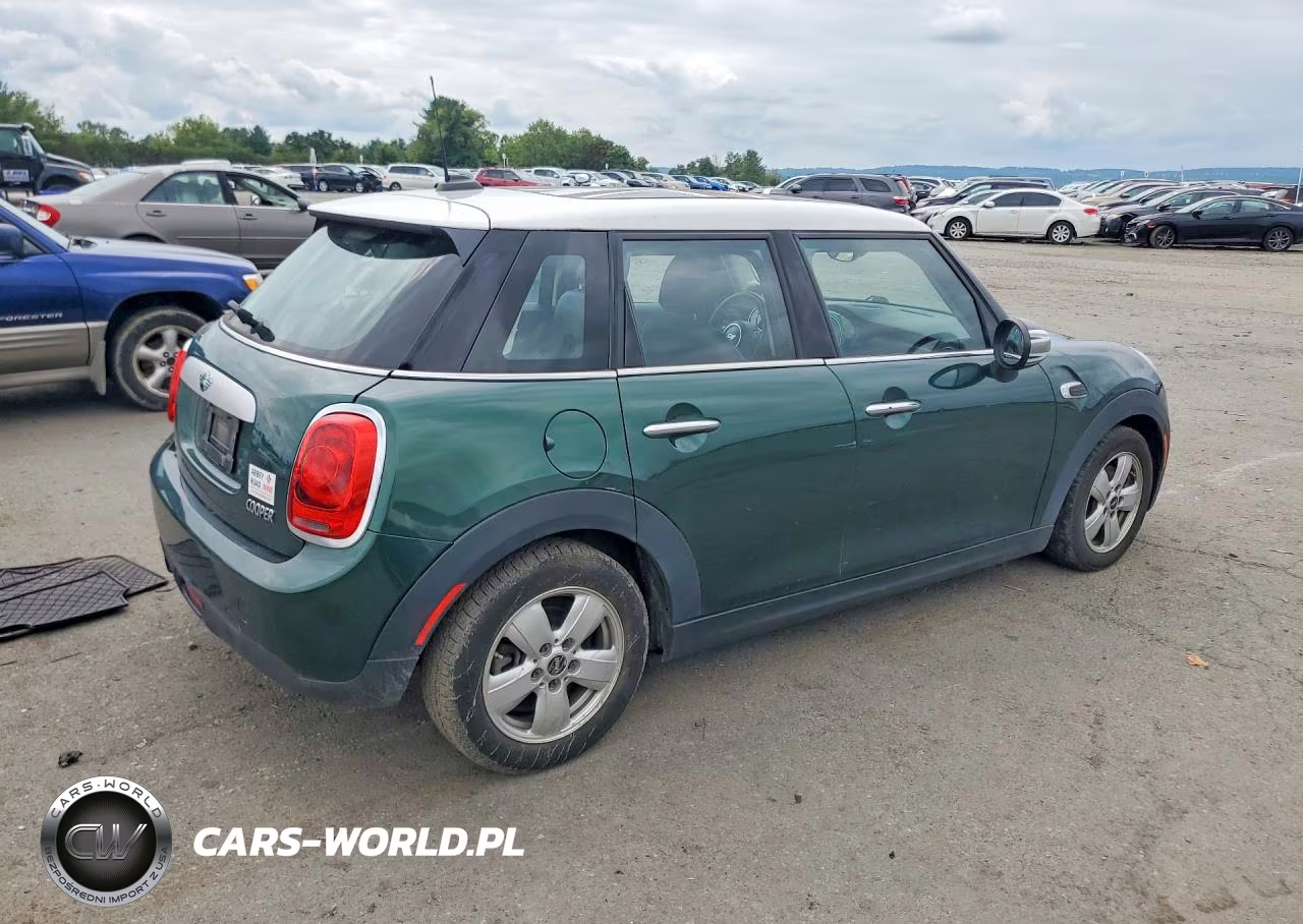 2015 Mini Cooper VIN:WMWXS5C5XFT829658 - 3