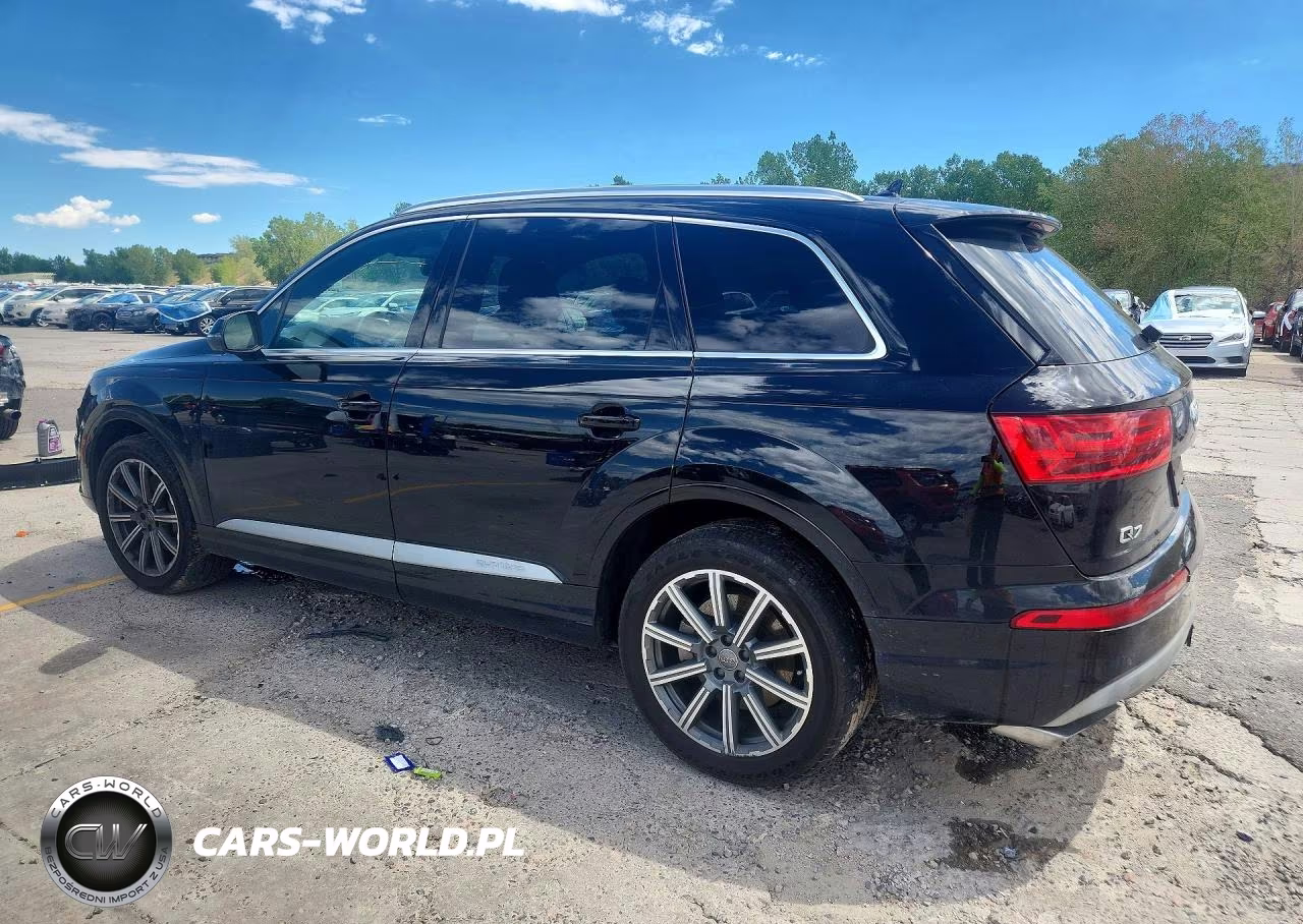 2017 Audi Q7 Premium Plus VIN:WA1LAAF76HD037332 - 2