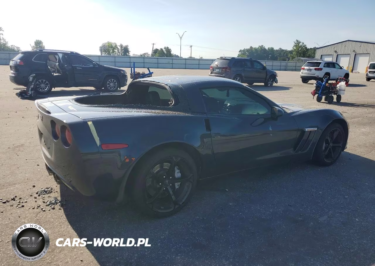 2013 Chevrolet Corvette Grand Sport VIN:1G1YU2DW2D5110258 - 3