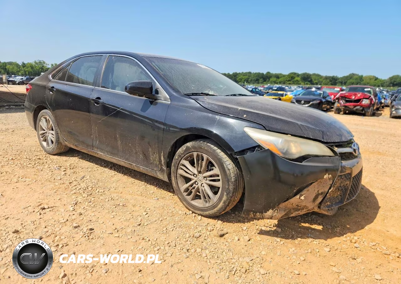 2017 Toyota Camry Se VIN:4T1BF1FK9HU747568 - 4