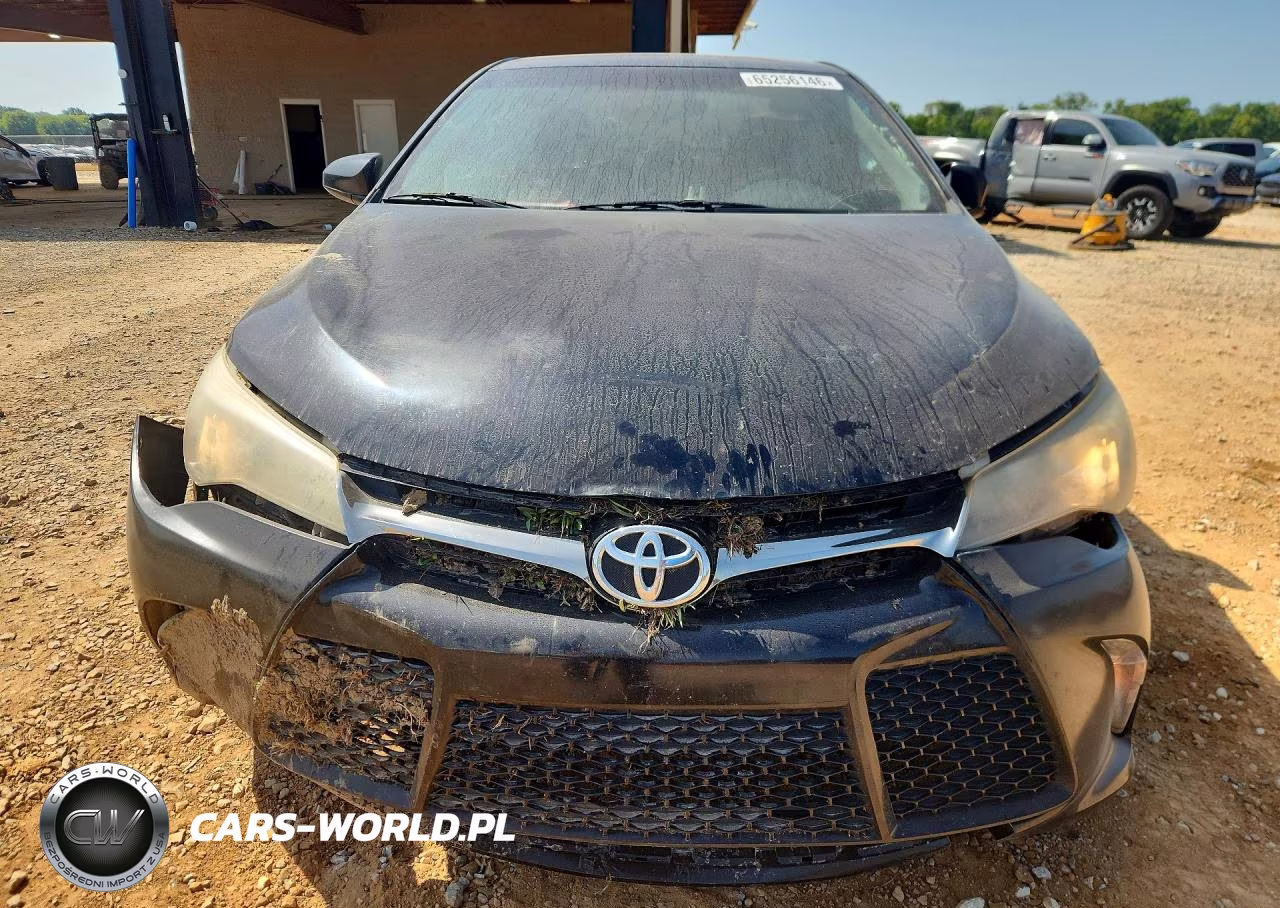 2017 Toyota Camry Se VIN:4T1BF1FK9HU747568 - 5