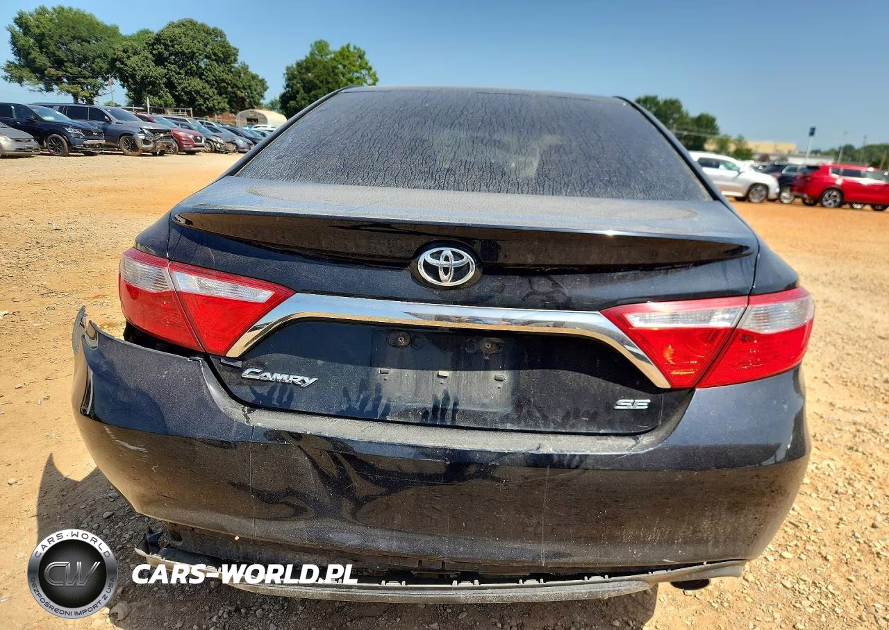 2017 Toyota Camry Se VIN:4T1BF1FK9HU747568 - 6