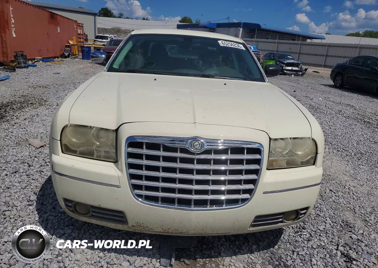 2010 Chrysler 300 Touring VIN:2C3CA5CVXAH307059 - 5
