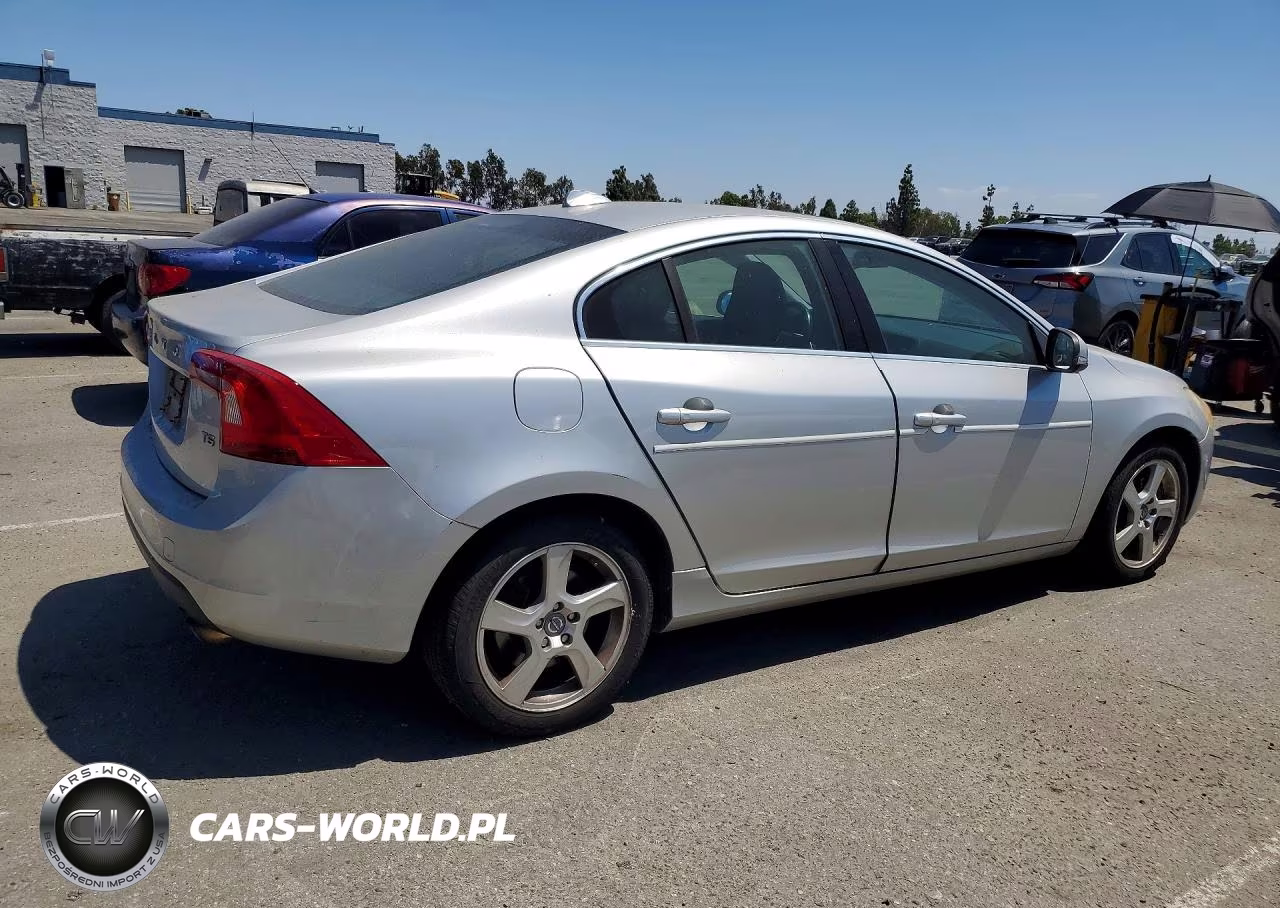 2012 Volvo S60 T5 VIN:YV1622FS0C2036220 - 3
