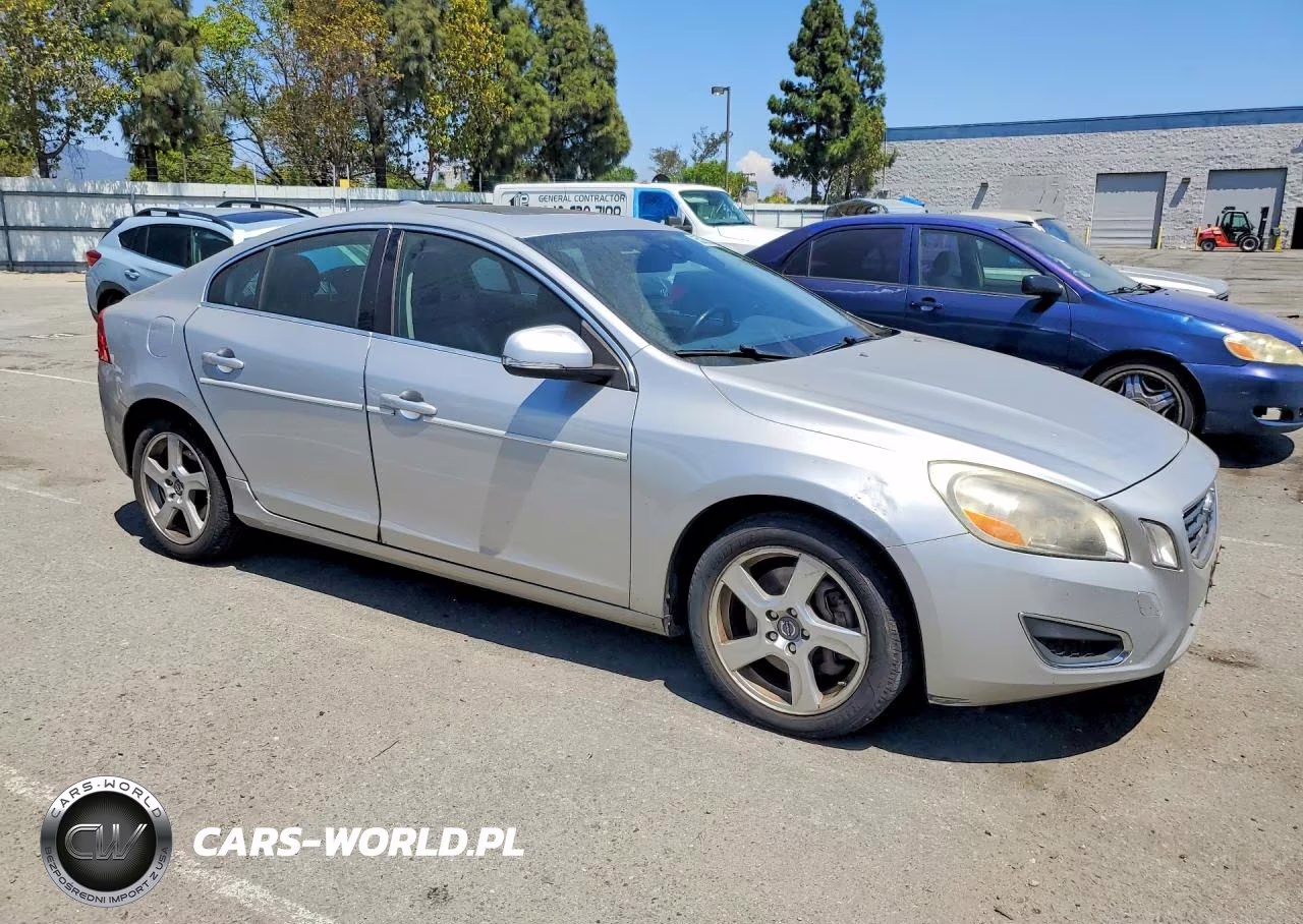 2012 Volvo S60 T5 VIN:YV1622FS0C2036220 - 4