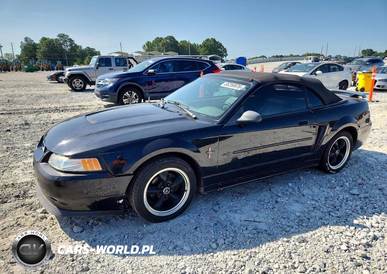 2003 Ford Mustang