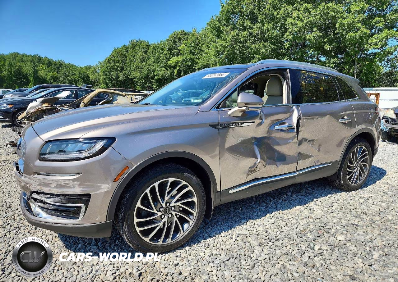 2019 Lincoln Nautilus Reserve
