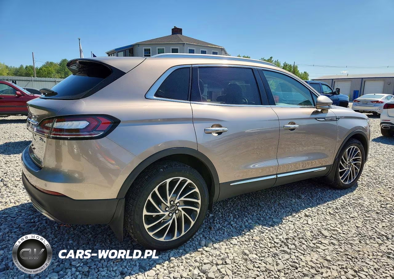 2019 Lincoln Nautilus Reserve VIN:2LMPJ8L94KBL62676 - 3
