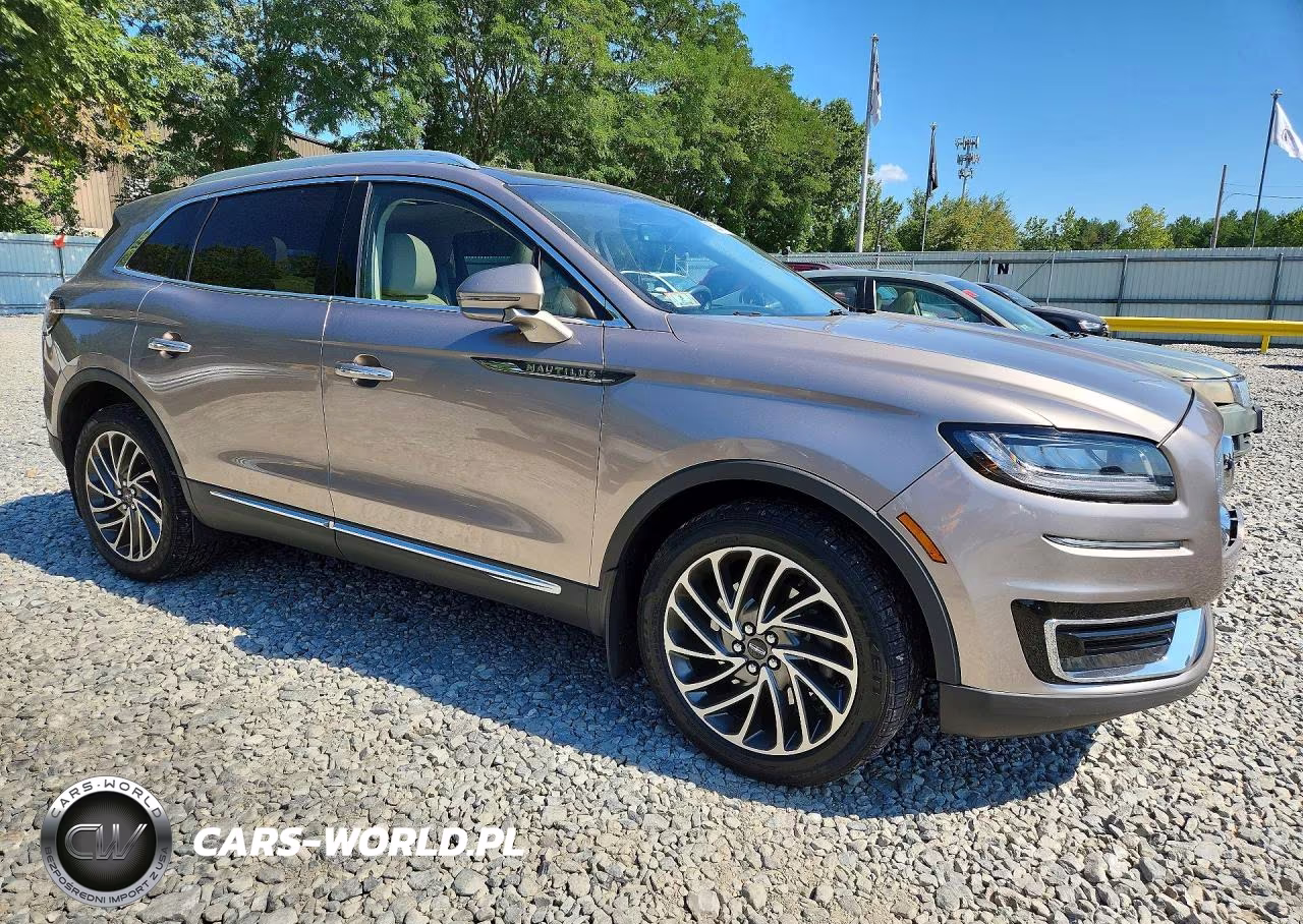2019 Lincoln Nautilus Reserve VIN:2LMPJ8L94KBL62676 - 4