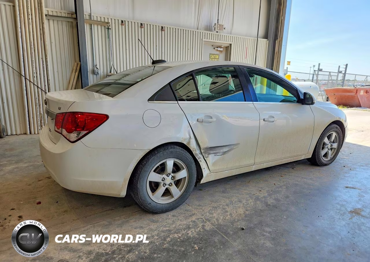 2015 Chevrolet Cruze Lt VIN:1G1PC5SB4F7183364 - 3