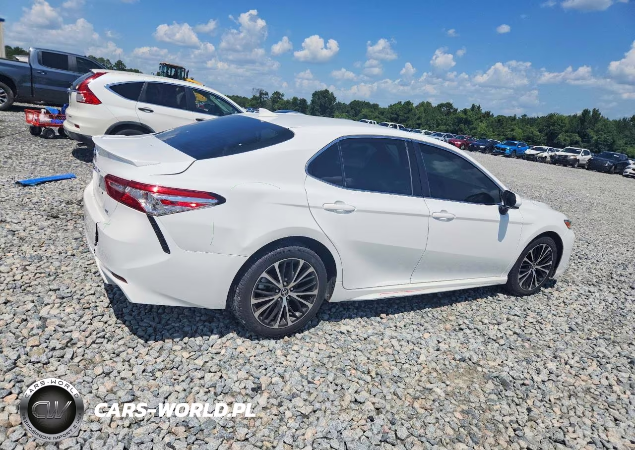 2020 Toyota Camry Se VIN:4T1G11AK5LU922144 - 3