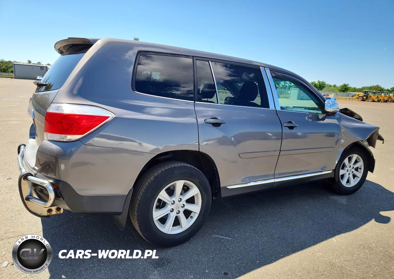 2013 Toyota Highlander Base VIN:5TDZA3EH5DS045801 - 3