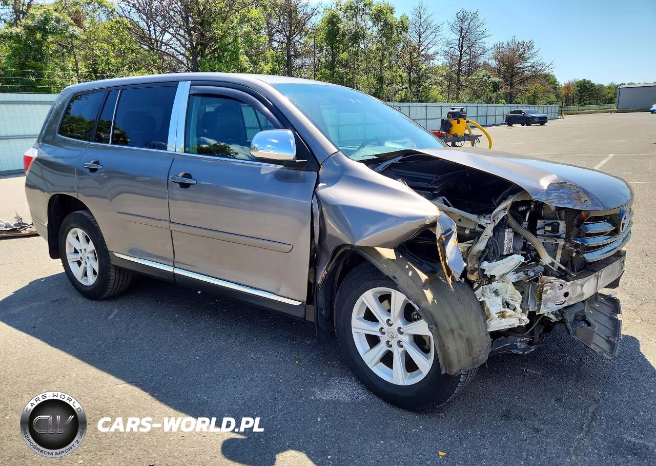 2013 Toyota Highlander Base VIN:5TDZA3EH5DS045801 - 4