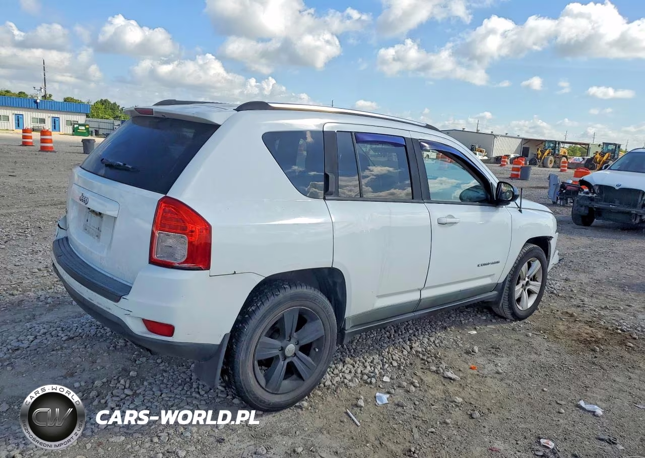 2011 Jeep Compass Sport VIN:1J4NF1FB7BD244785 - 3
