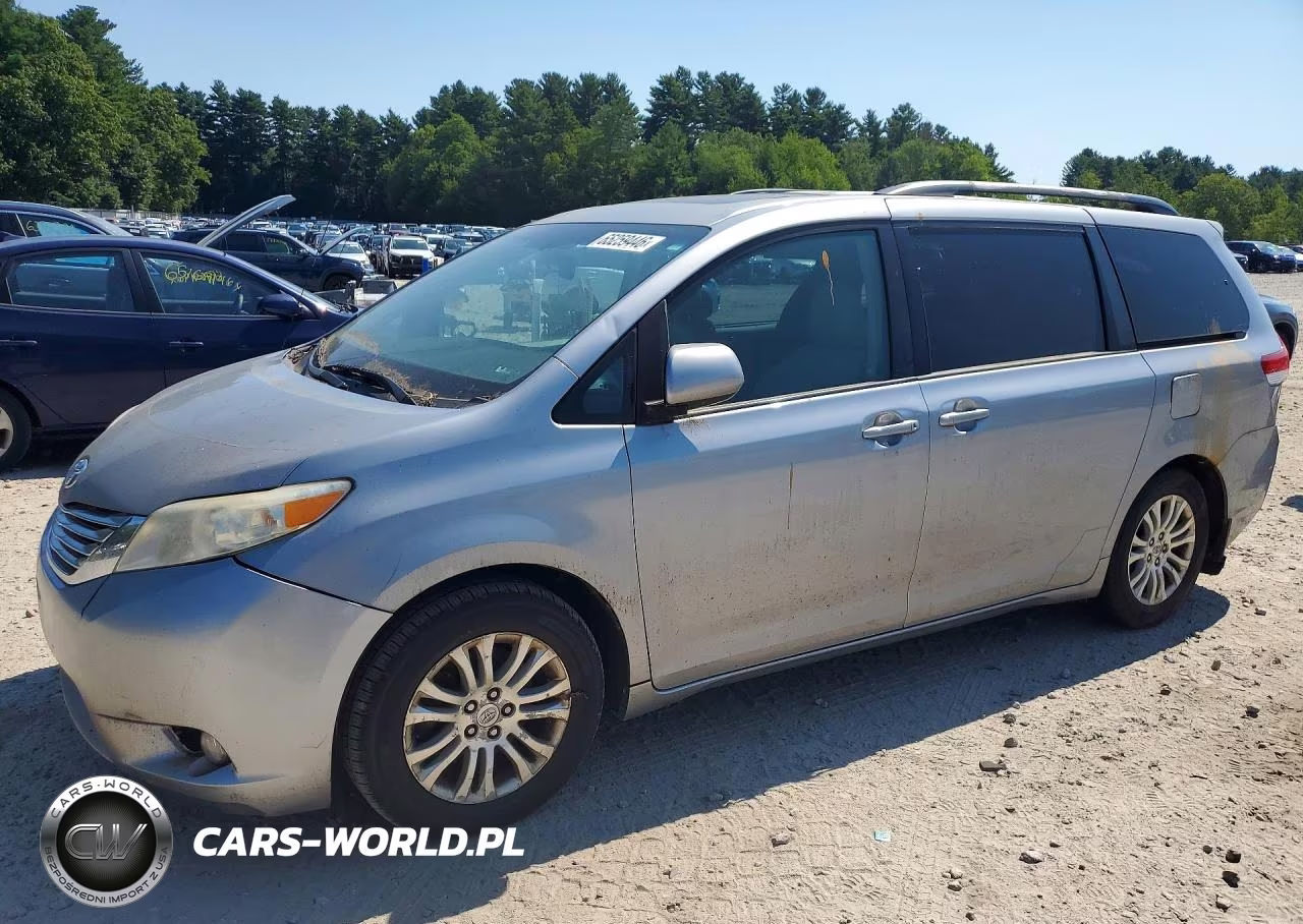 2011 Toyota Sienna Xle 8-Passenger