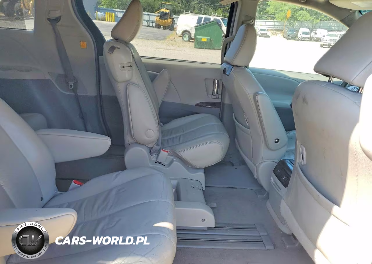 2011 Toyota Sienna Xle 8-Passenger VIN:5TDYK3DC6BS059685 - 11
