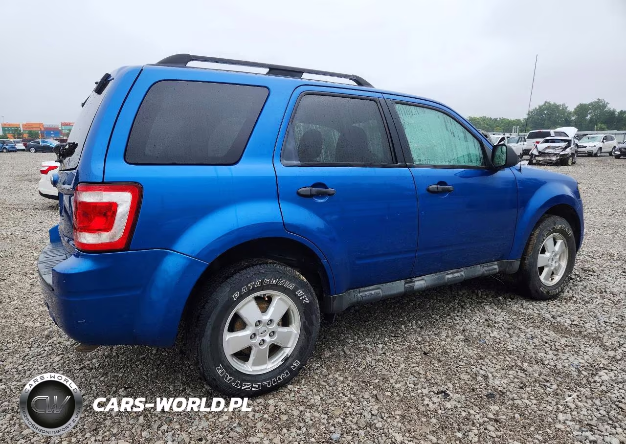 2011 Ford Escape Xlt VIN:1FMCU9D7XBKC61846 - 3