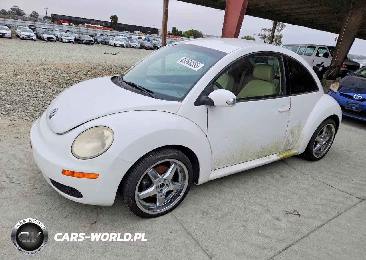2009 Volkswagen New Beetle S