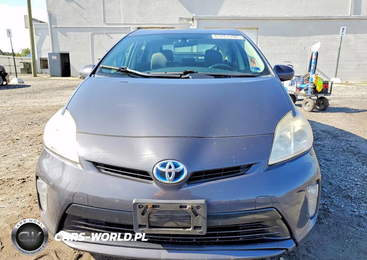 2013 Toyota Prius Two VIN:JTDKN3DU3D5574688 - 5