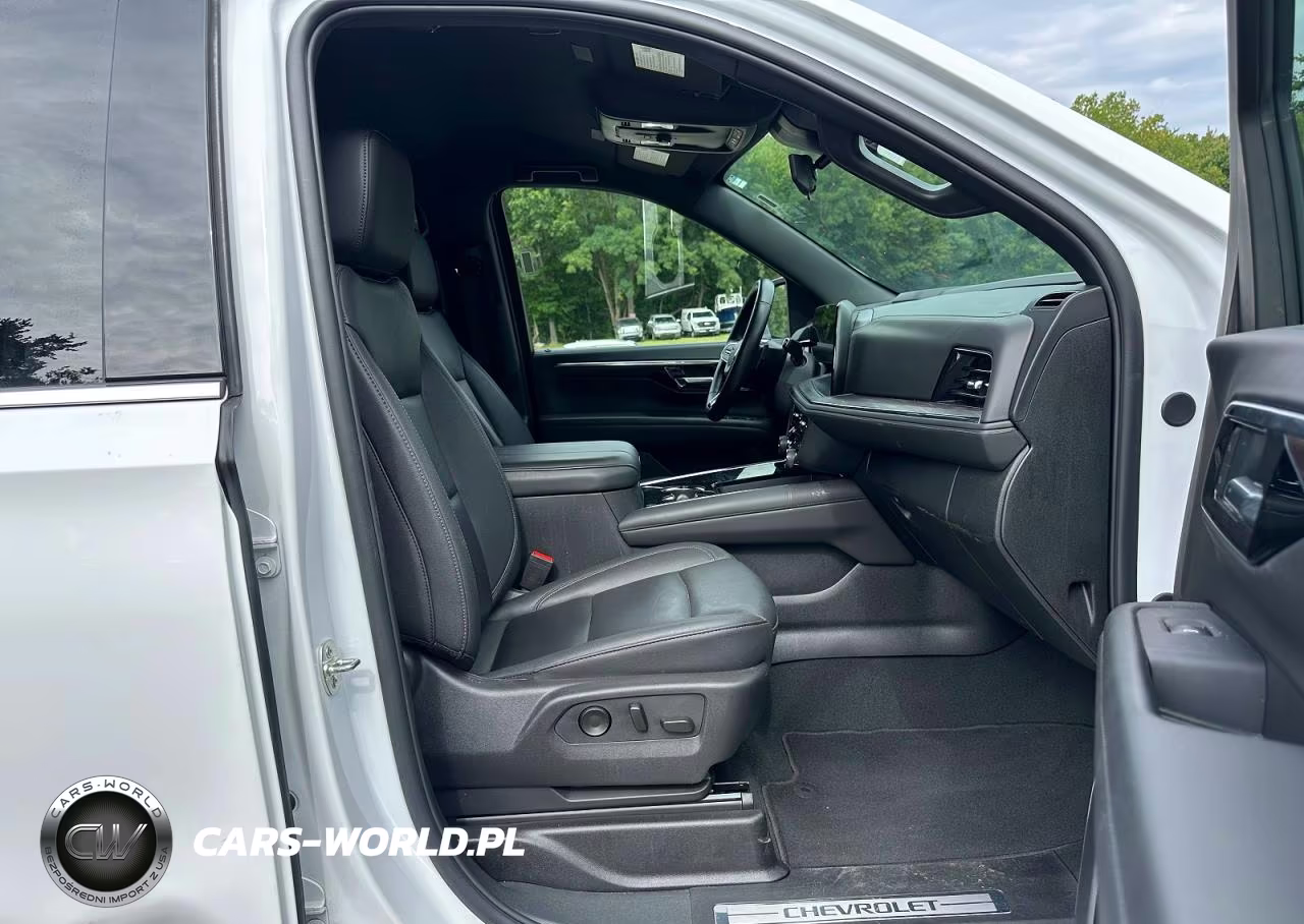 2025 Chevrolet Suburban K1500 Lt VIN:1GNS6CRDXSR290820 - 8