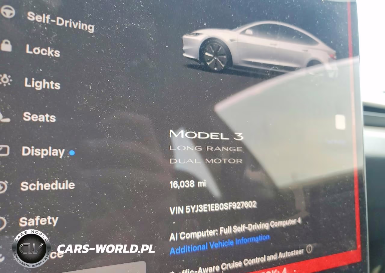 2025 Tesla Model 3 VIN:5YJ3E1EB0SF927602 - 9