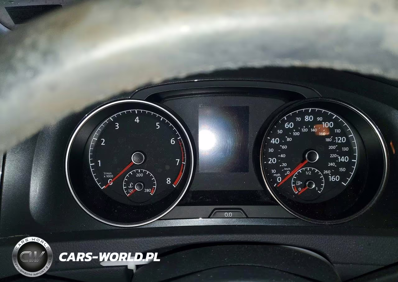 2019 Volkswagen Golf S VIN:3VWG57AU9KM024434 - 9