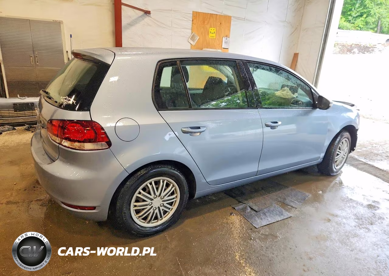 2011 Volkswagen Golf VIN:WVWDB7AJ3BW230028 - 3