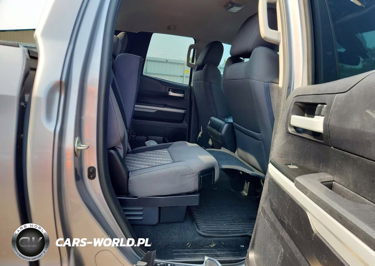 2019 Toyota Tundra Sr5 VIN:5TFRM5F17KX137066 - 10