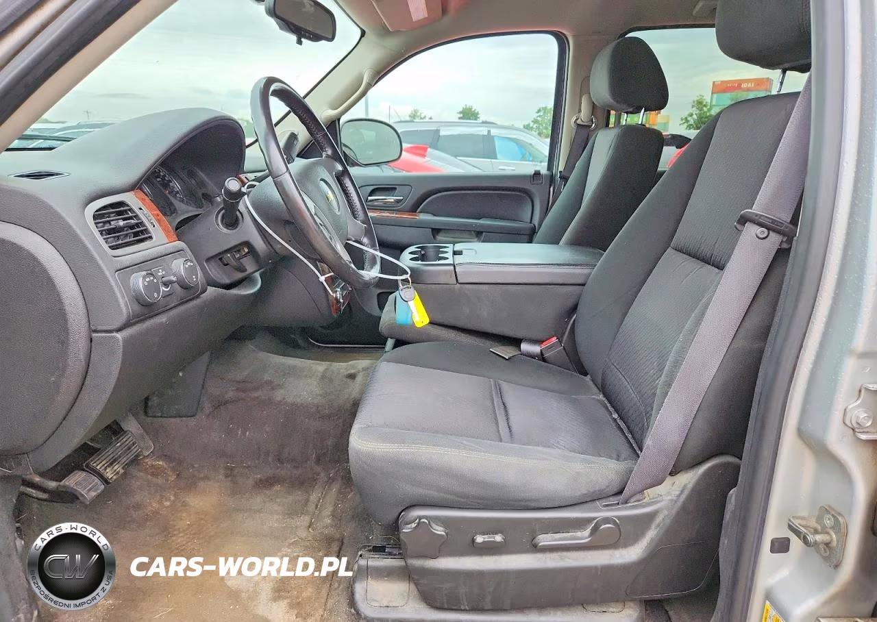 2011 Chevrolet Suburban K1500 Ls VIN:1GNSKHE35BR367101 - 7
