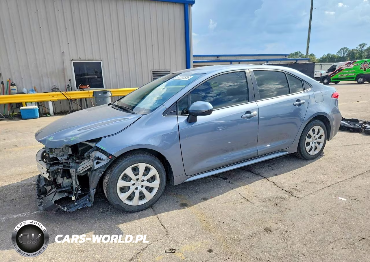 2022 Toyota Corolla Le – zdjęcie 1 z 13
