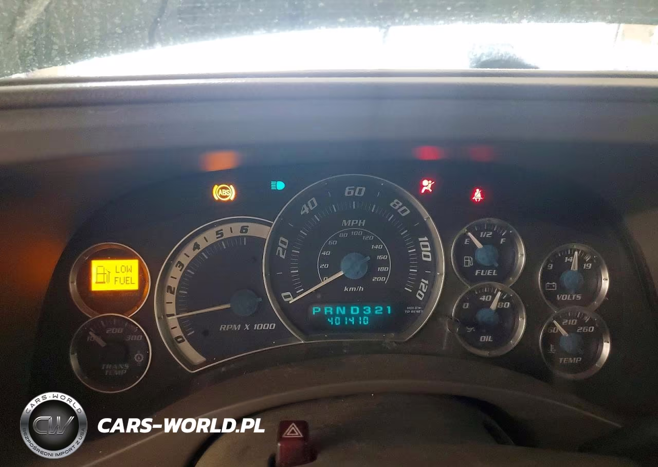 2002 Cadillac Escalade Luxury VIN:1GYEK63N32R111628 - 9