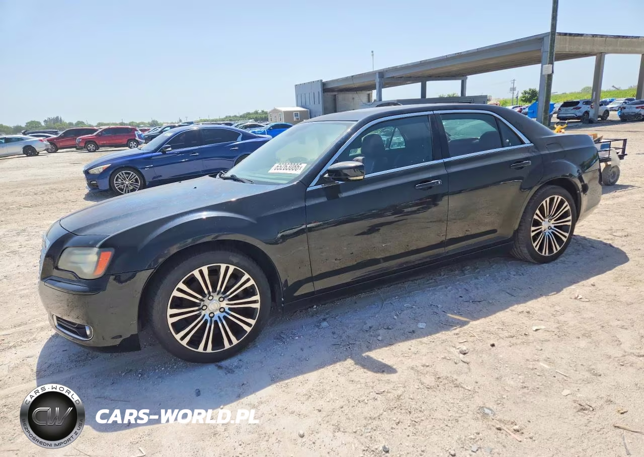 2012 Chrysler 300 S – zdjęcie 1 z 12