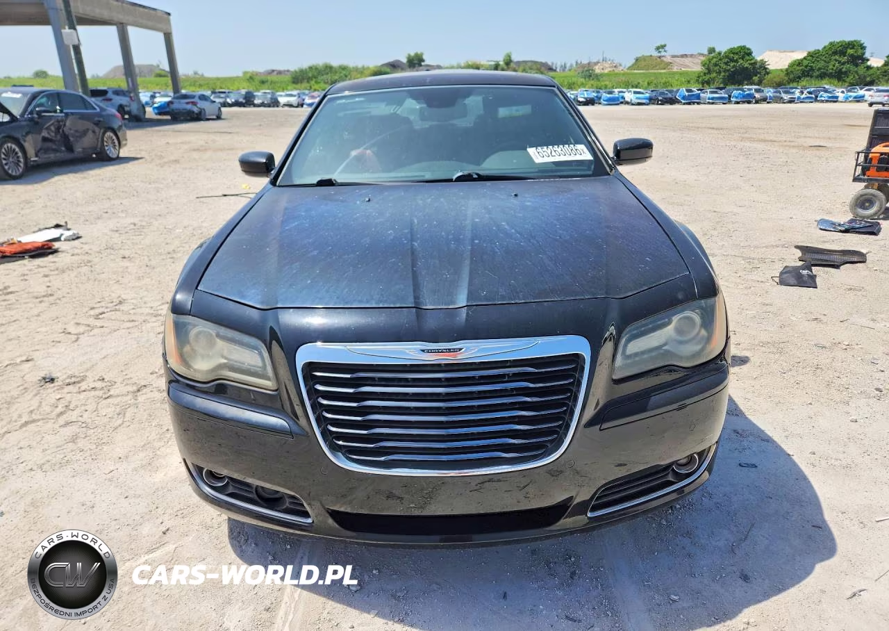 2012 Chrysler 300 S VIN:2C3CCADT1CH194945 - 5