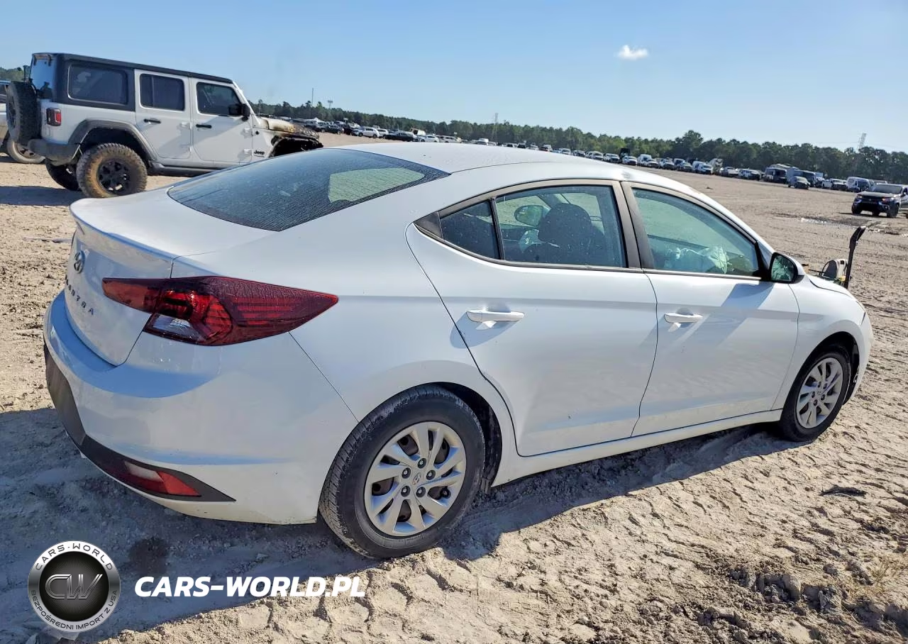 2019 Hyundai Elantra Se VIN:5NPD74LF4KH480862 - 3