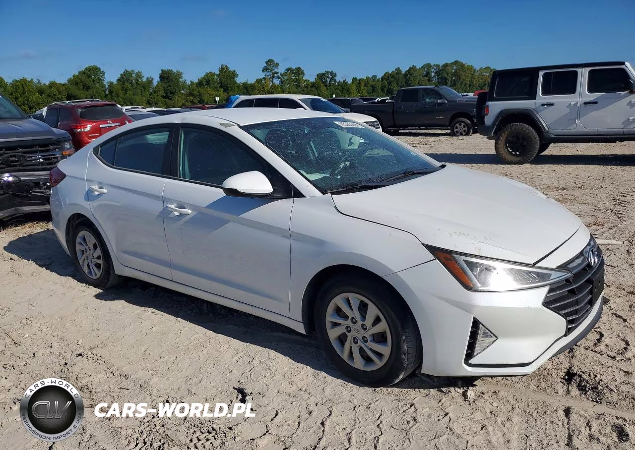 2019 Hyundai Elantra Se VIN:5NPD74LF4KH480862 - 4