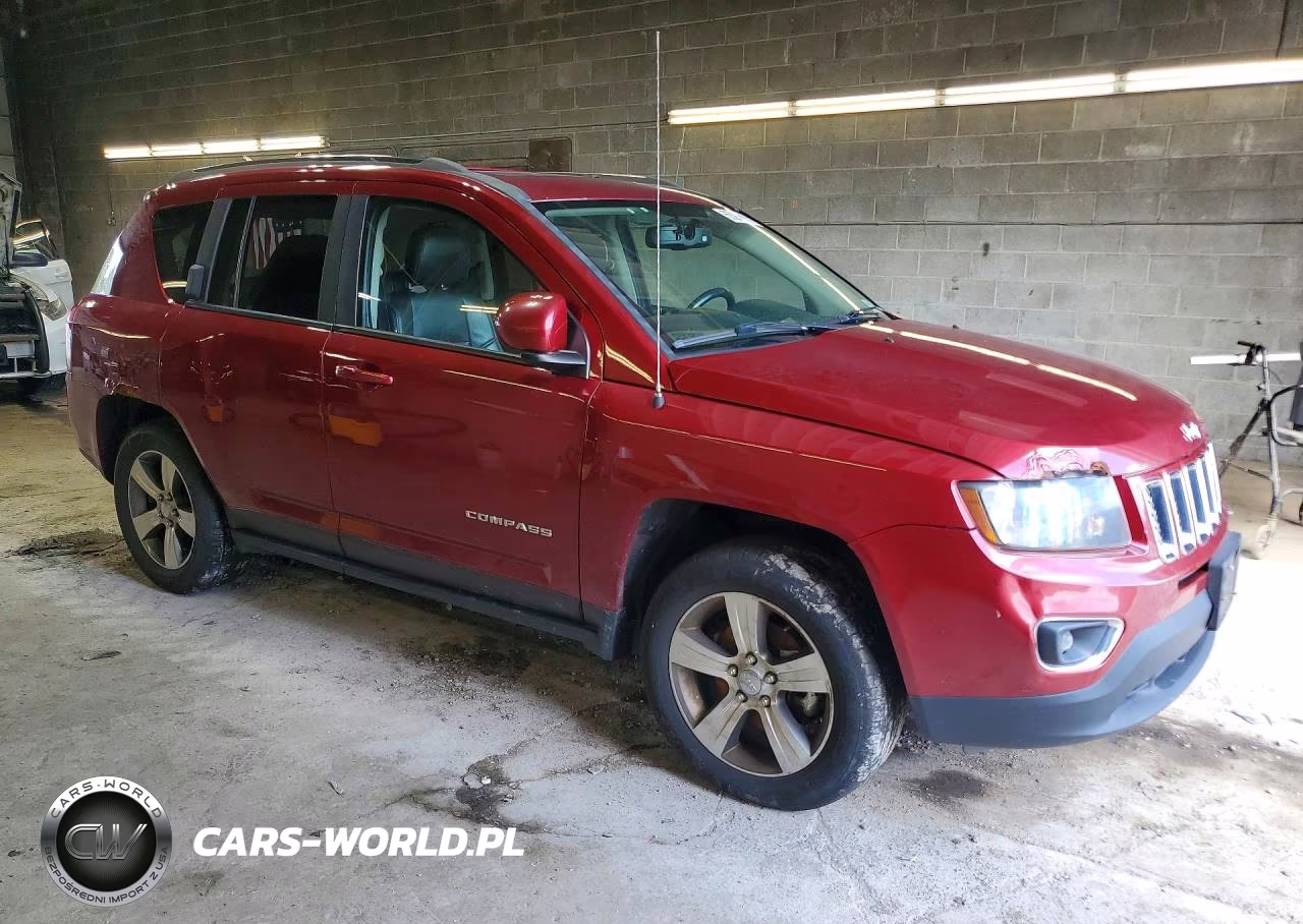 2017 Jeep Compass Latitude VIN:1C4NJDEBXHD109526 - 4