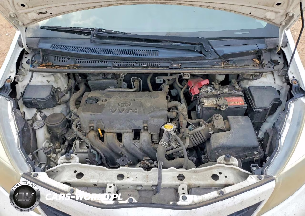 2013 Toyota Yaris 5-Door Le VIN:JTDKTUD32DD558135 - 11