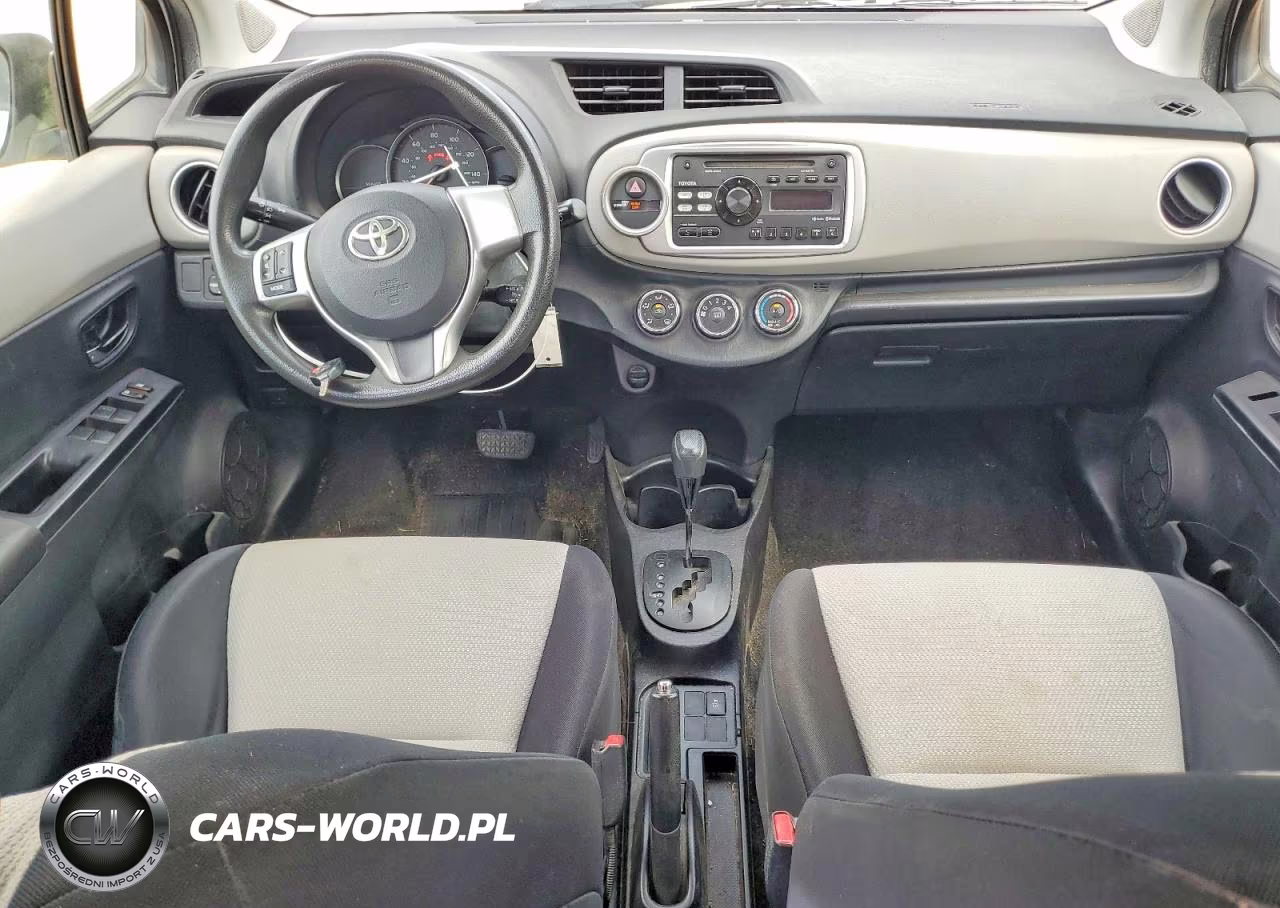 2013 Toyota Yaris 5-Door Le VIN:JTDKTUD32DD558135 - 8