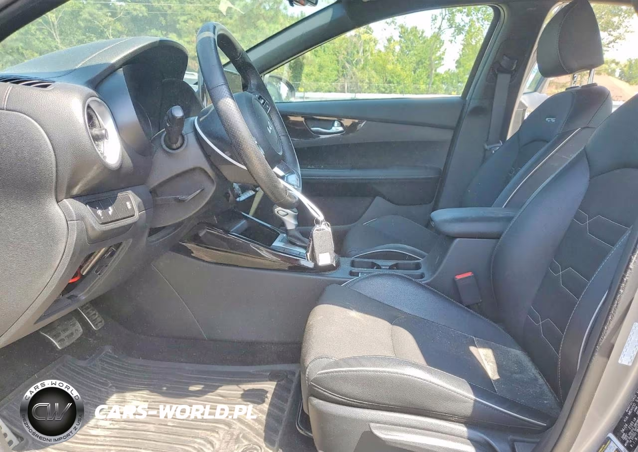 2024 Kia Forte VIN:3KPF54AD1RE784536 - 7