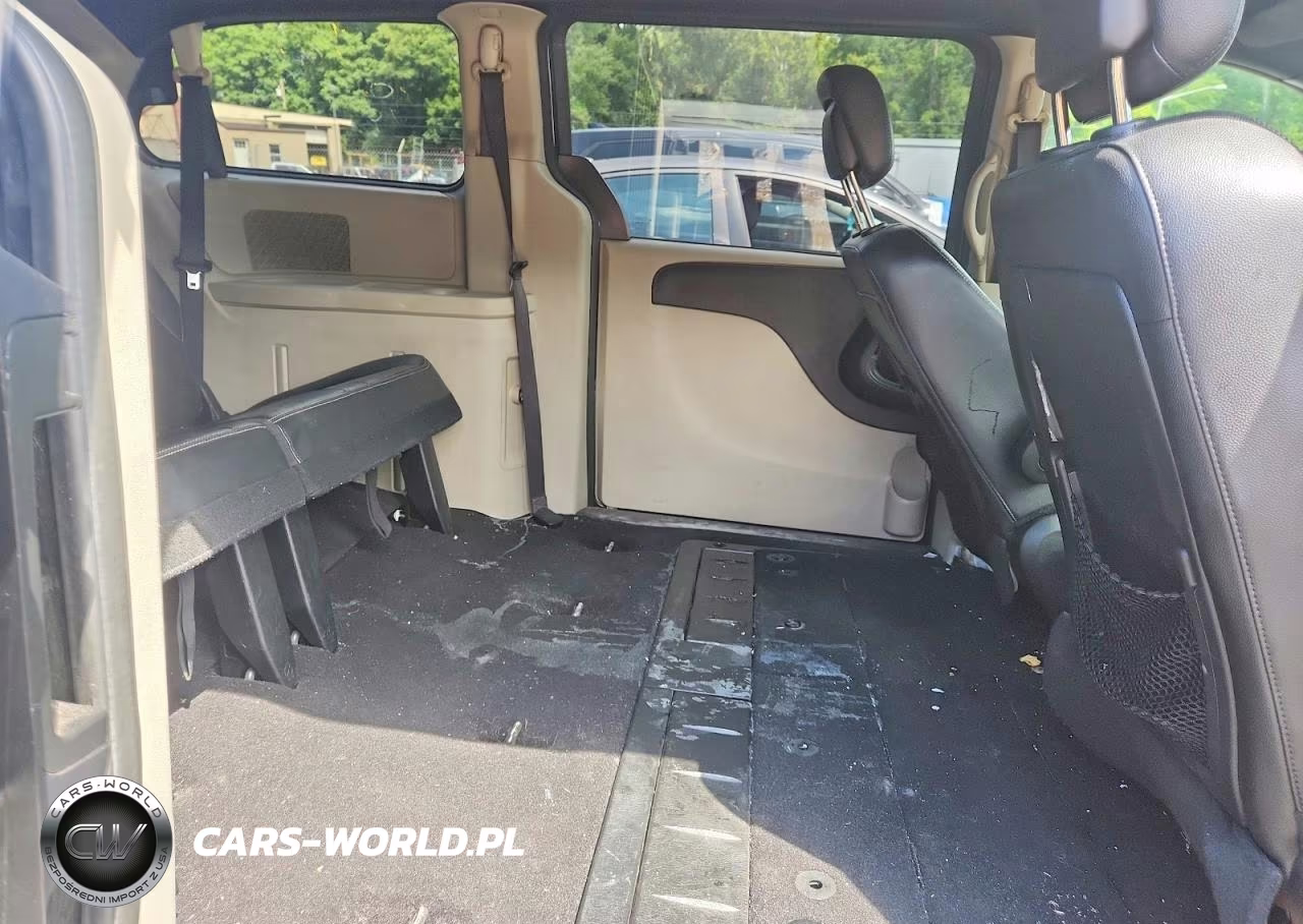 2019 Dodge Grand Caravan Sxt VIN:2C4RDGCG7KR743132 - 10