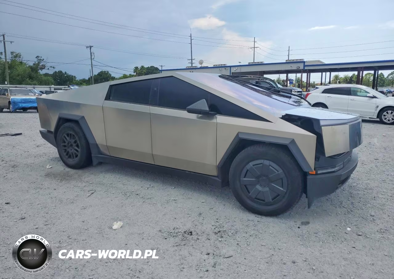 2025 Tesla Cybertruck VIN:7G2CEHED3SA074147 - 4